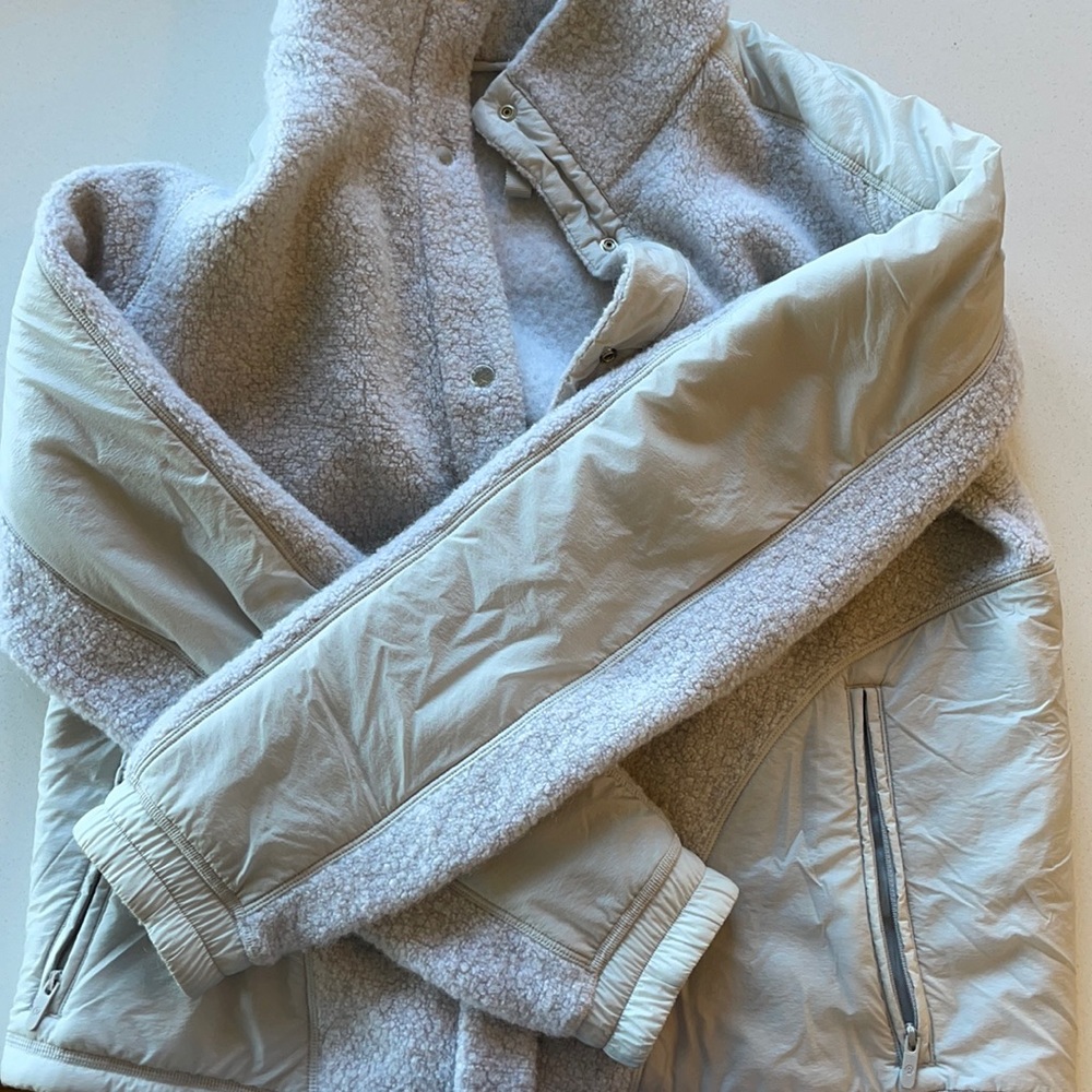 Lululemon coat